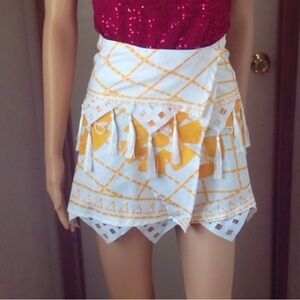💥 $5 if bundled - Small Yellow & White Patterned Wrap Skirt with Fringe